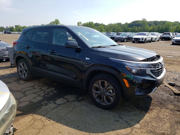 2026 KIA SELTOS LX