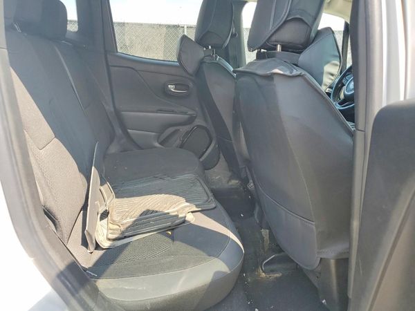 2018 JEEP RENEGADE LATITUDE 4X2