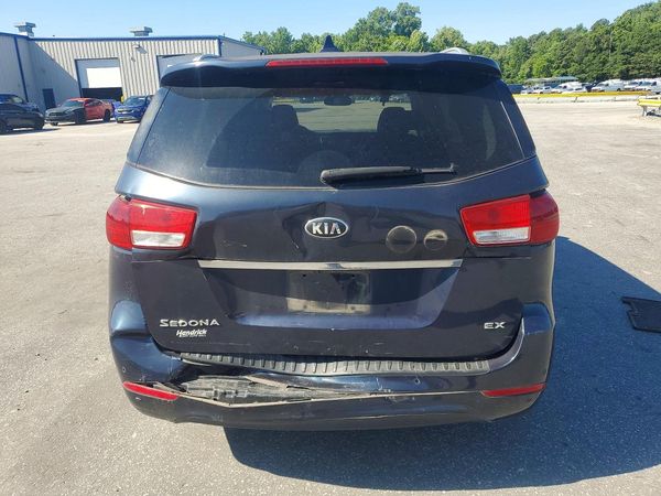 2015 KIA SEDONA GLS - Middle level