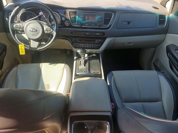 2015 KIA SEDONA GLS - Middle level