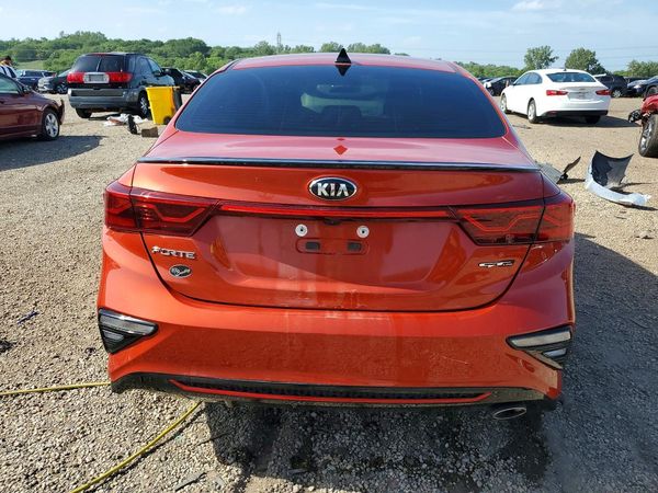 2020 KIA FORTE GT Line