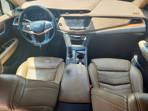 2018 CADILLAC XT5 Platinum