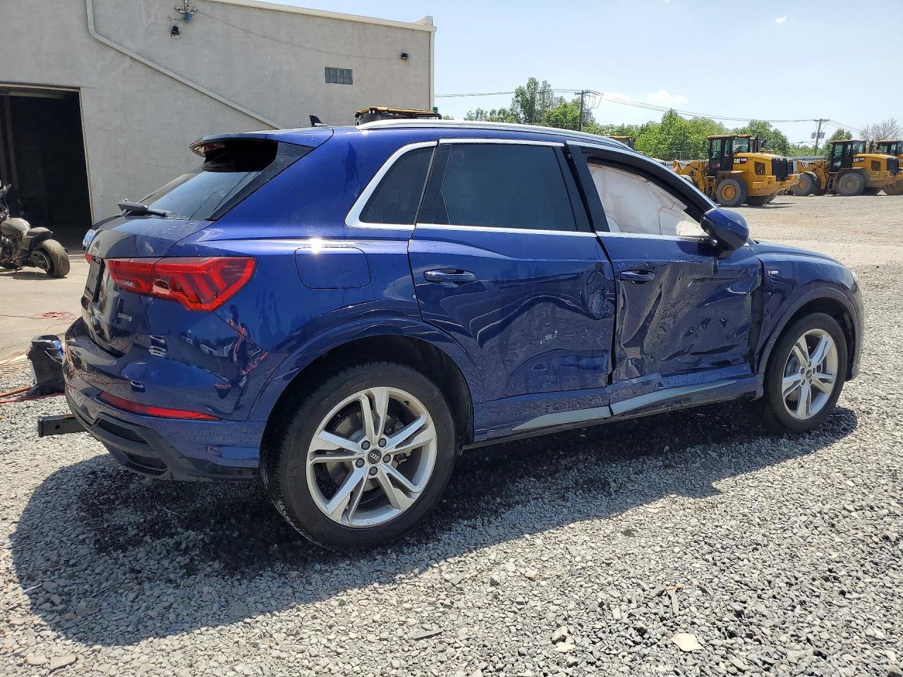 2023 AUDI Q3