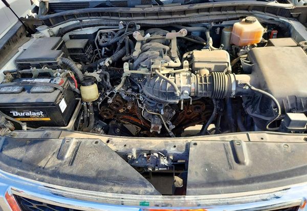 2019 NISSAN ARMADA — Engine bay