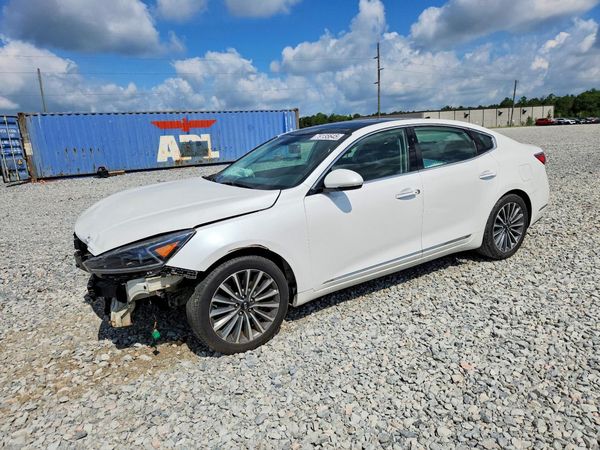 2017 KIA CADENZA