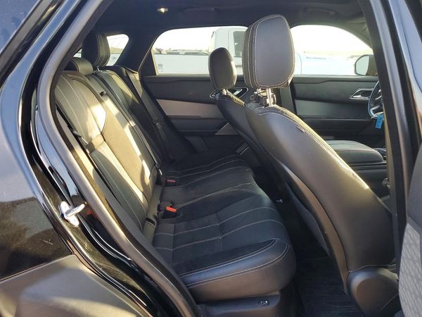 2018 LAND ROVER RANGE ROVER VELAR R-Dynamic SE