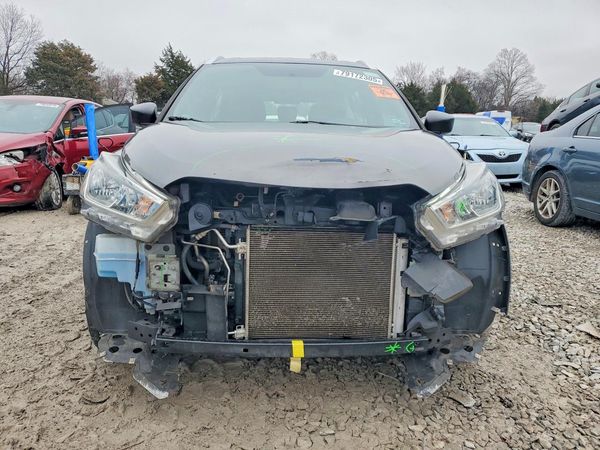 2019 NISSAN KICKS