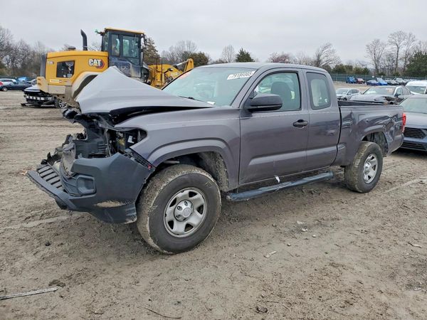 2017 TOYOTA TACOMA SR/SR5
