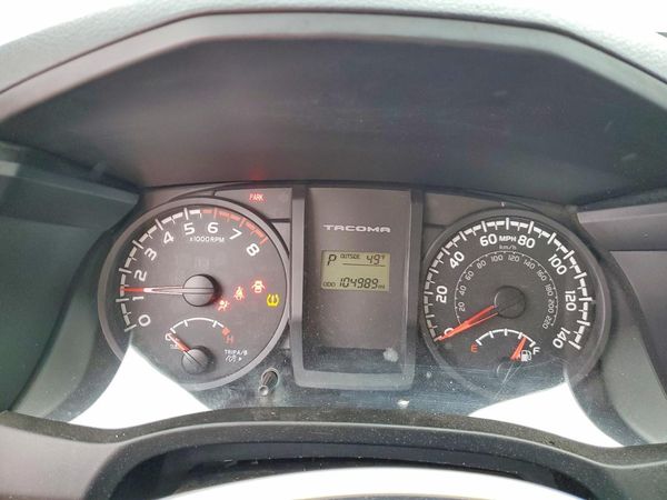 2017 TOYOTA TACOMA SR/SR5