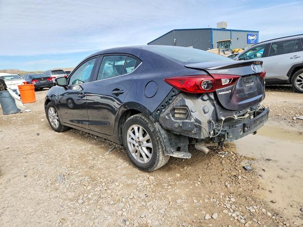 2015 MAZDA 3