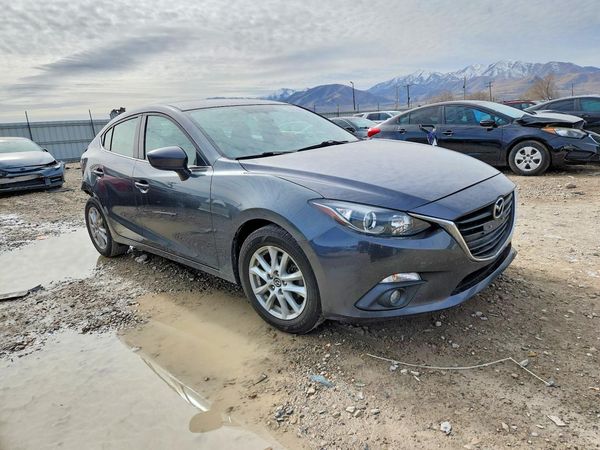 2015 MAZDA 3