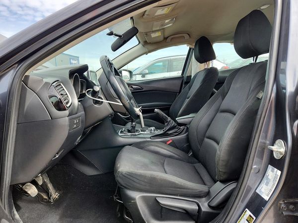 2015 MAZDA 3