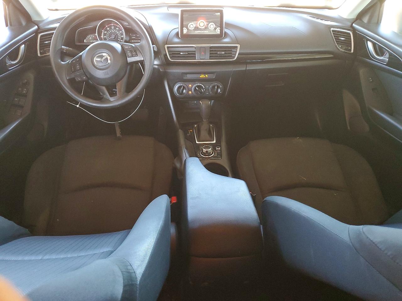 2016 MAZDA 3 SV/Base