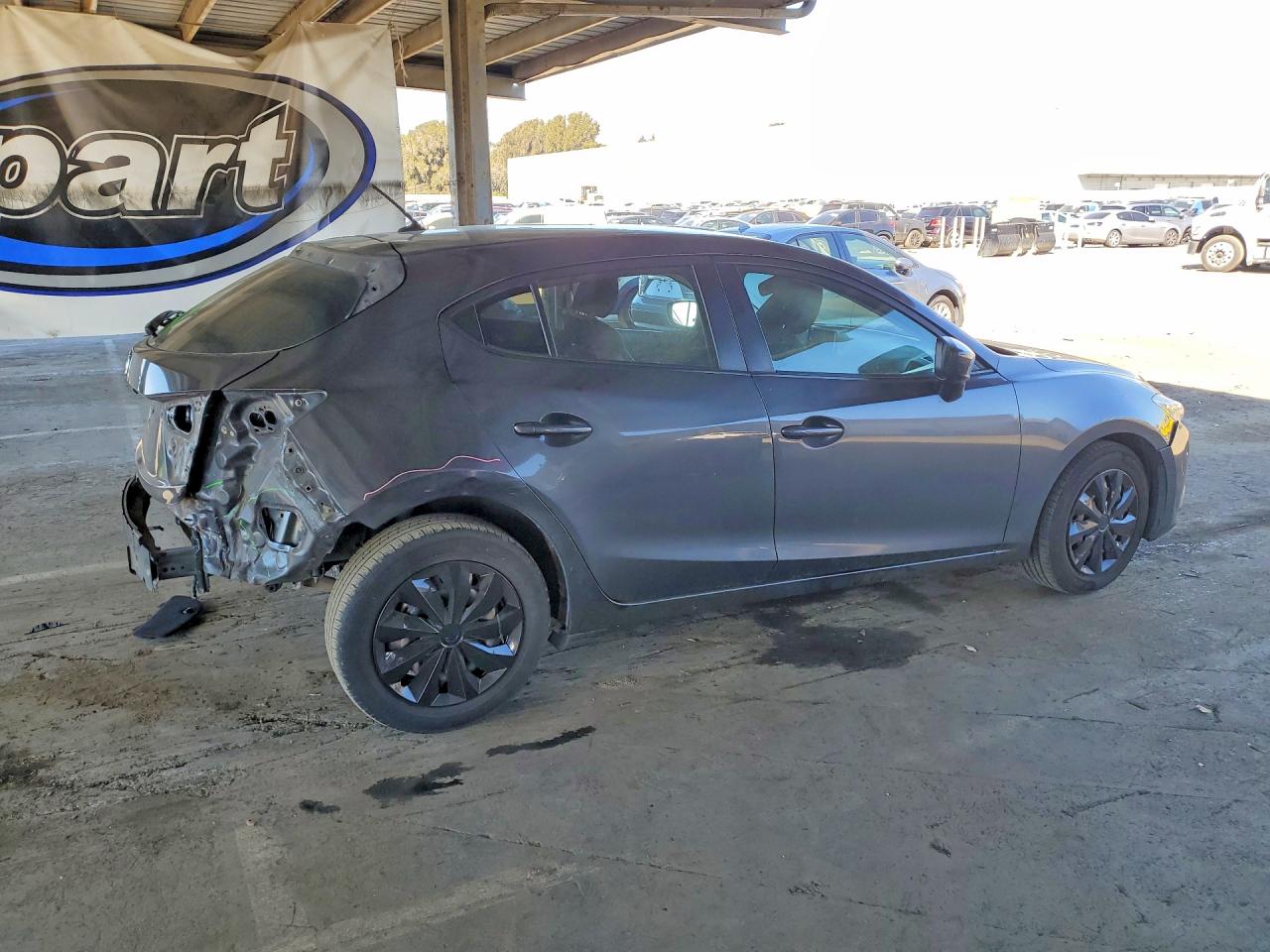 2016 MAZDA 3 SV/Base