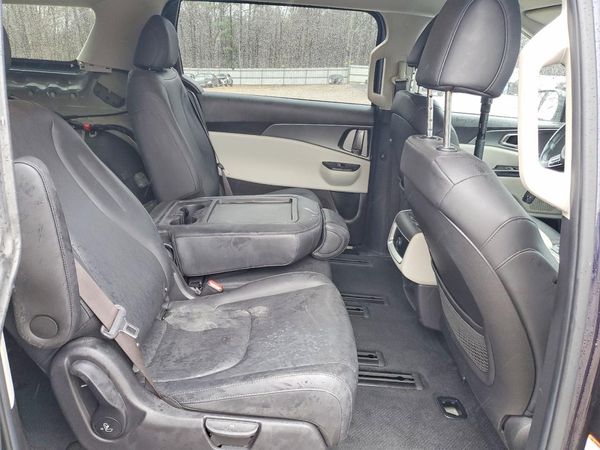 2022 KIA CARNIVAL