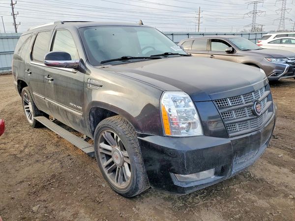 2012 CADILLAC ESCALADE