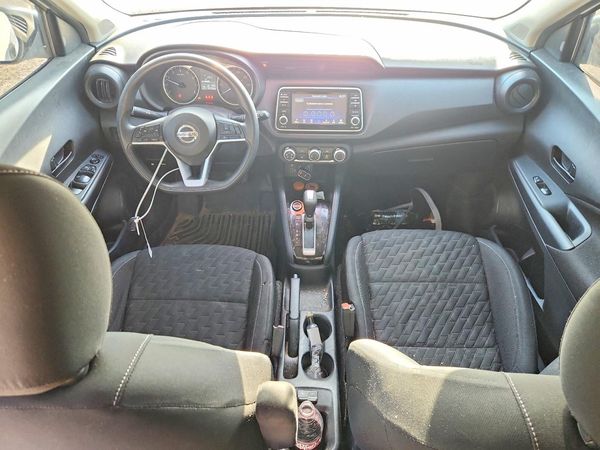 2021 NISSAN KICKS