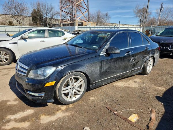 2013 MERCEDES-BENZ C