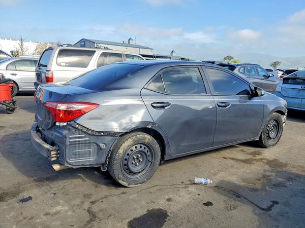 2018 TOYOTA COROLLA