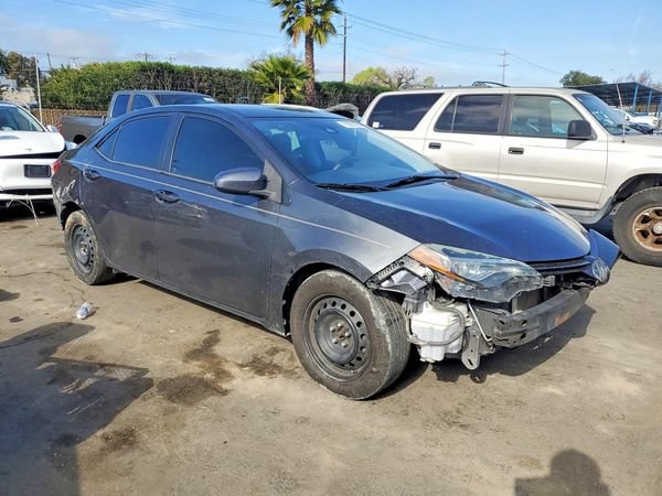 2018 TOYOTA COROLLA