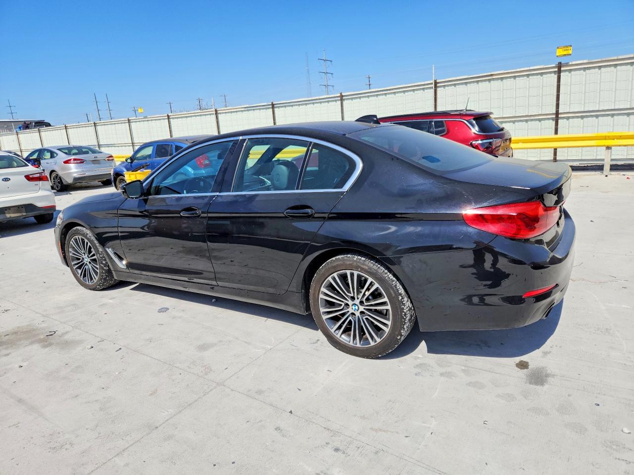 2020 BMW 530