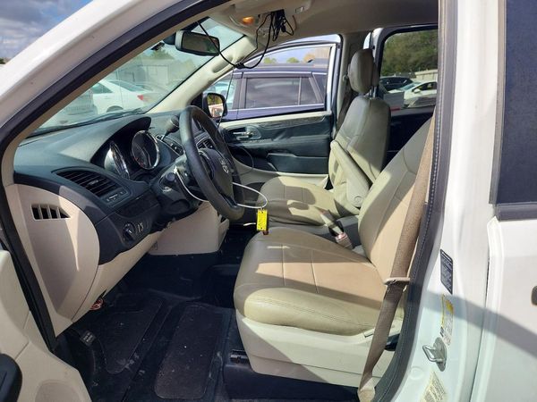 2019 DODGE GRAND CARAVAN SE