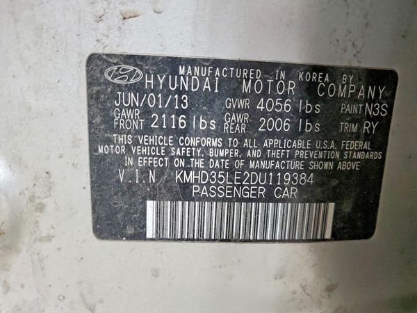 2013 HYUNDAI ELANTRA