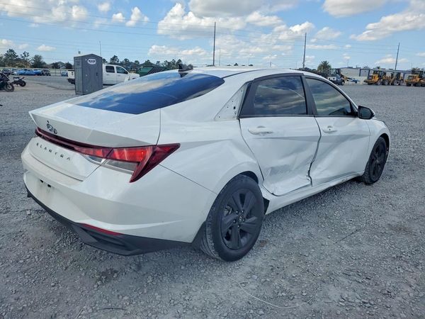 2021 HYUNDAI ELANTRA