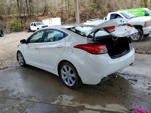 2013 HYUNDAI ELANTRA