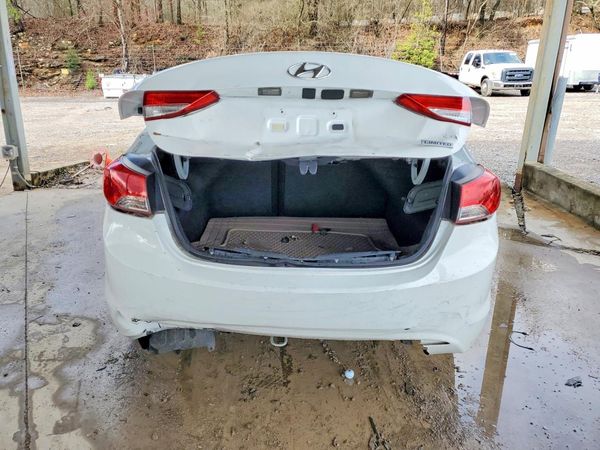 2013 HYUNDAI ELANTRA