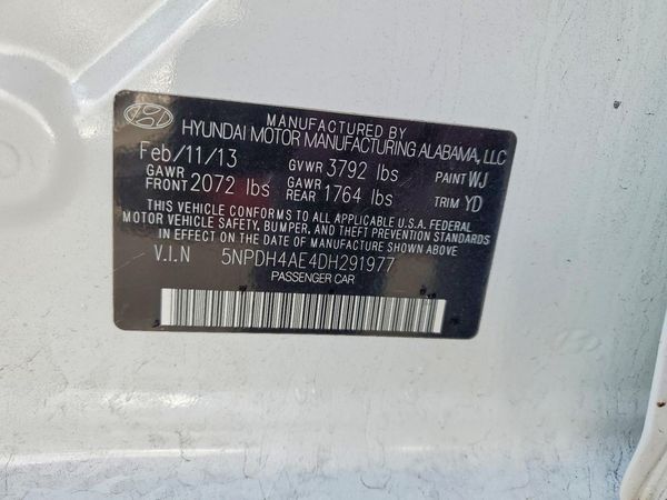 2013 HYUNDAI ELANTRA