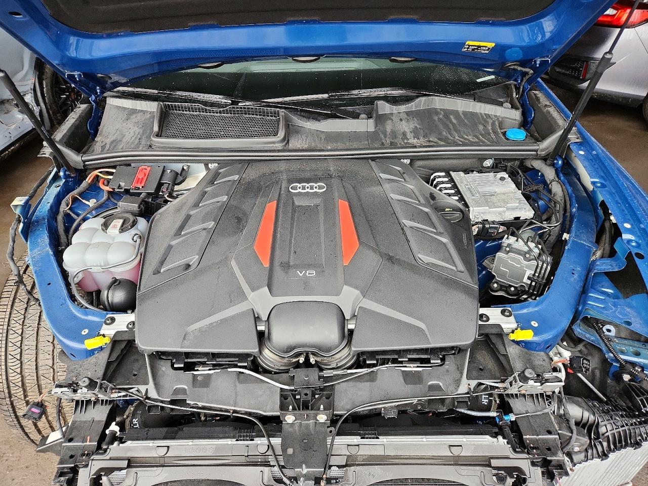 2025 AUDI SQ8