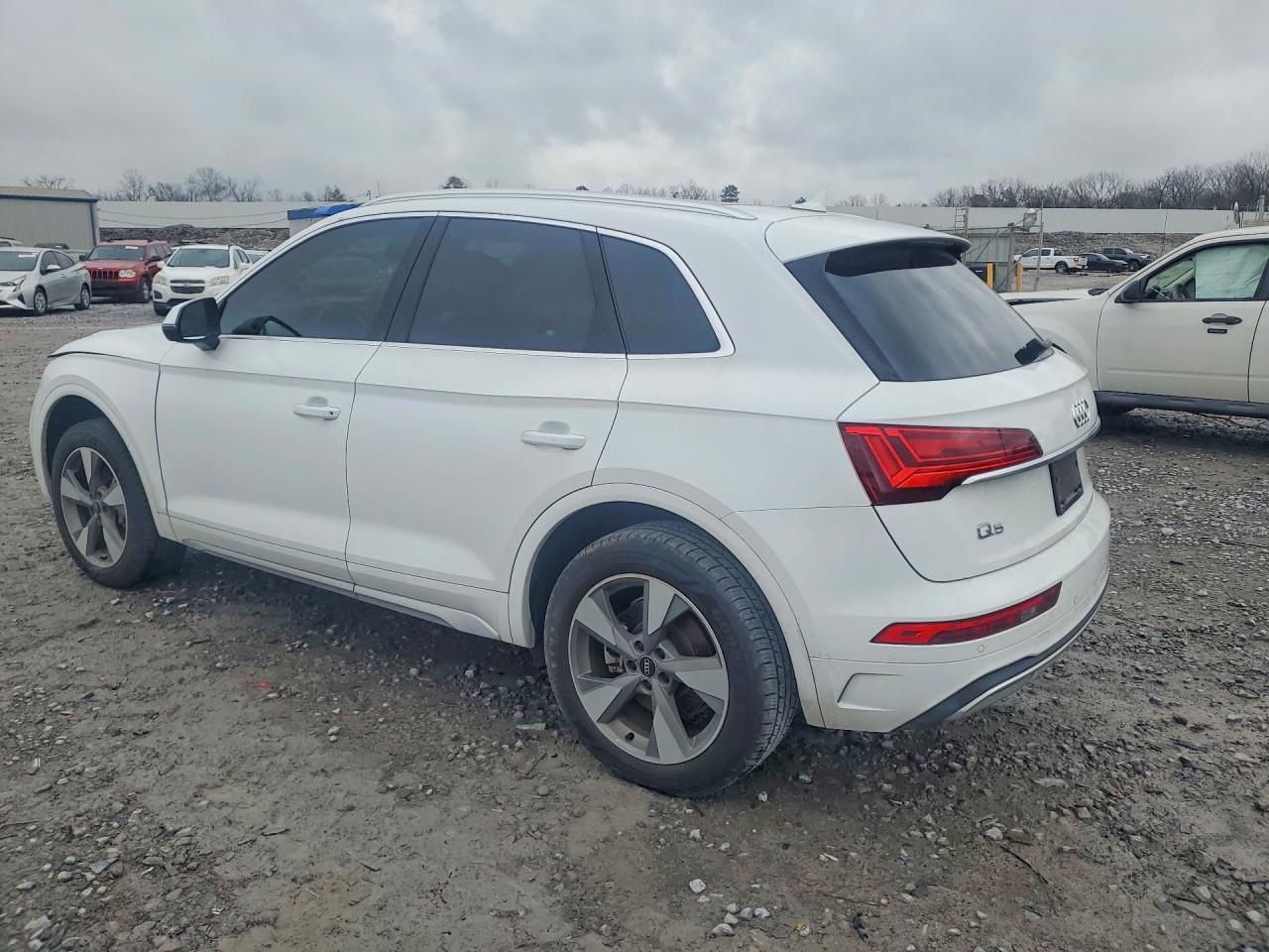 2023 AUDI Q5 quattro Premium Plus