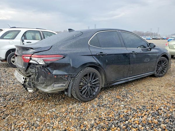 2023 TOYOTA CAMRY