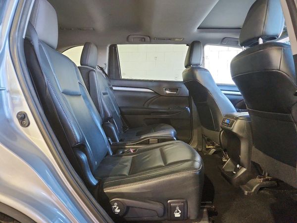 2016 TOYOTA HIGHLANDER Base/Hybrid