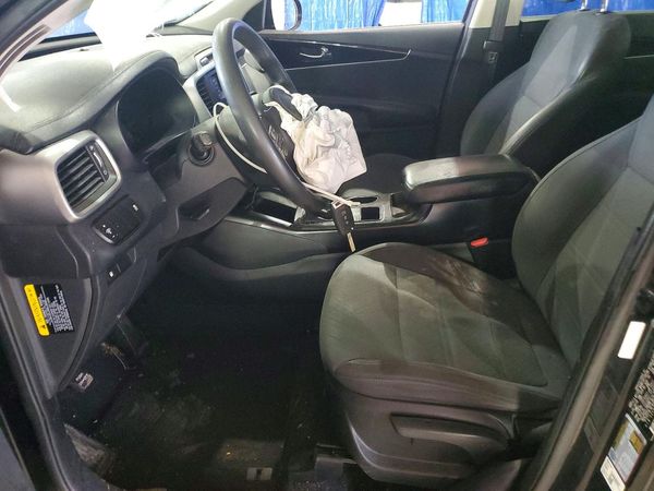 2017 KIA SORENTO L, LX