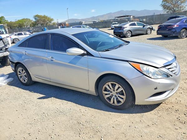 2012 HYUNDAI SONATA