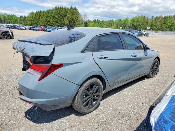 2022 HYUNDAI ELANTRA SEL