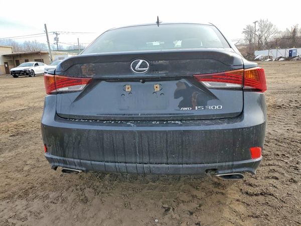 2018 LEXUS IS 300