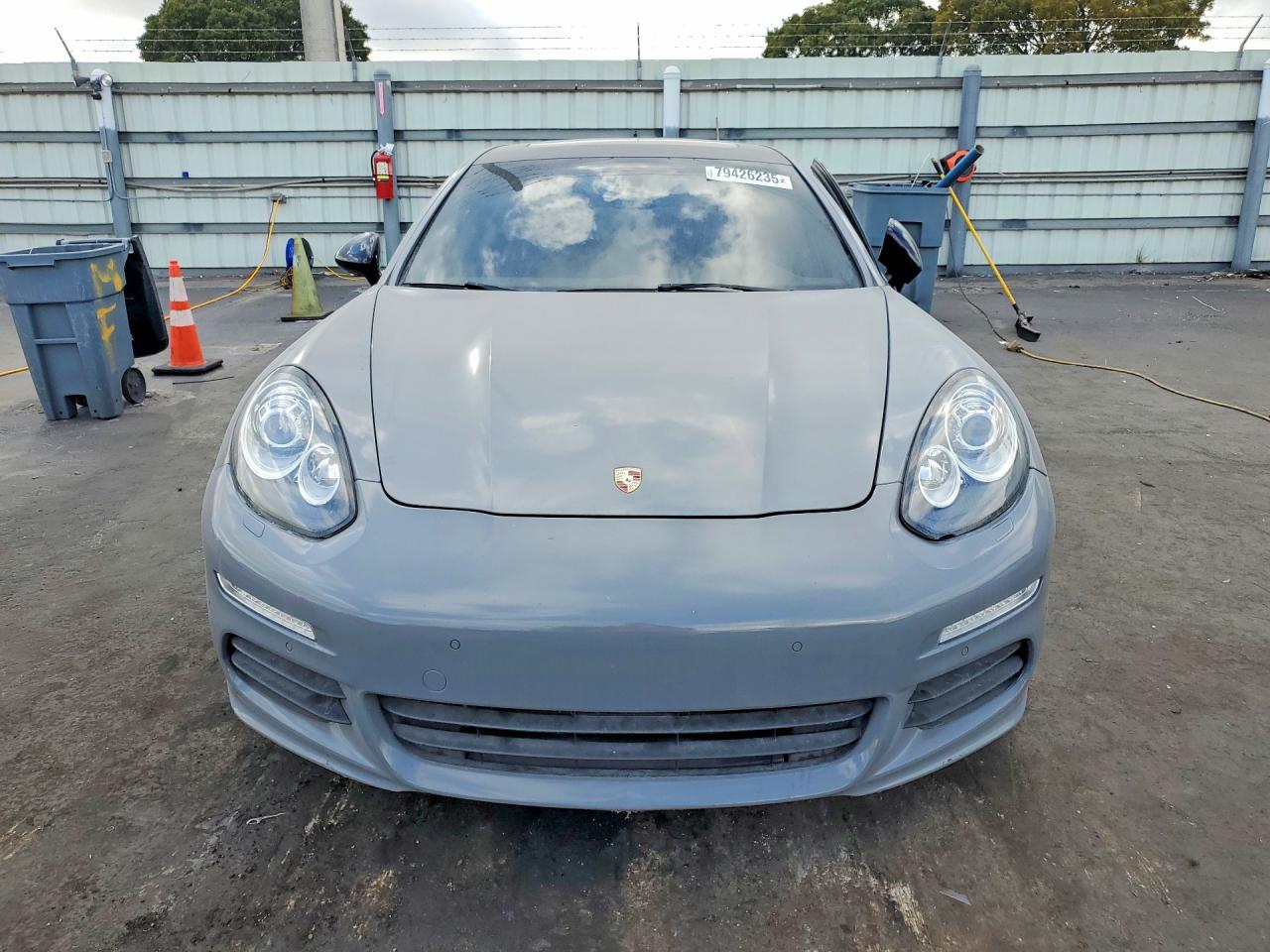 2014 PORSCHE PANAMERA Base (2WD), 4 (4WD)