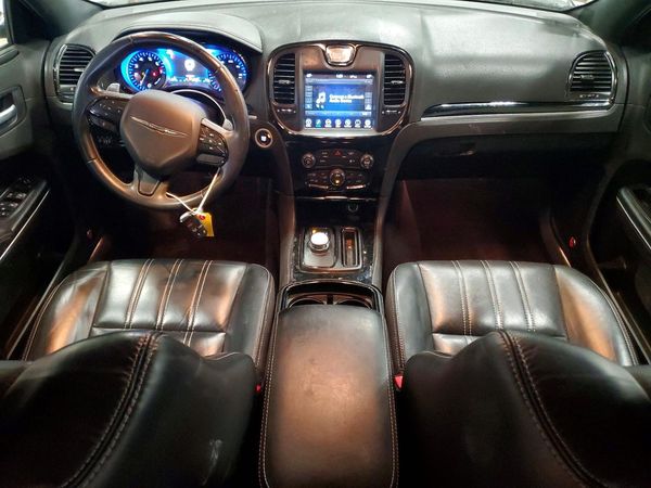 2017 CHRYSLER 300