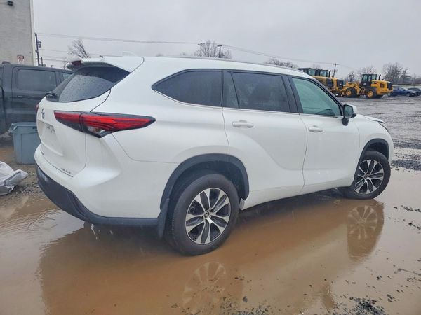 2022 TOYOTA HIGHLANDER