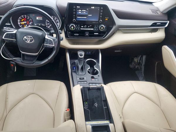 2022 TOYOTA HIGHLANDER