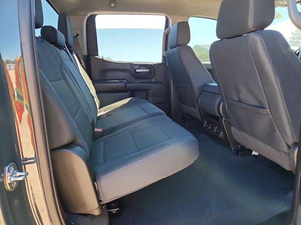 2025 CHEVROLET SILVERADO Trail Boss Custom
