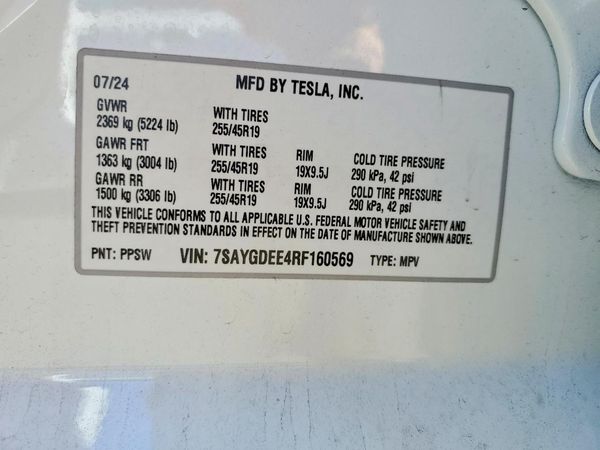 2024 TESLA MODEL Y