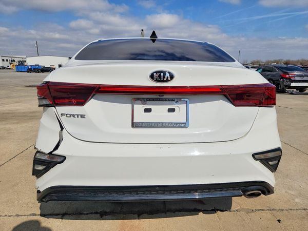 2021 KIA FORTE FE, LXS