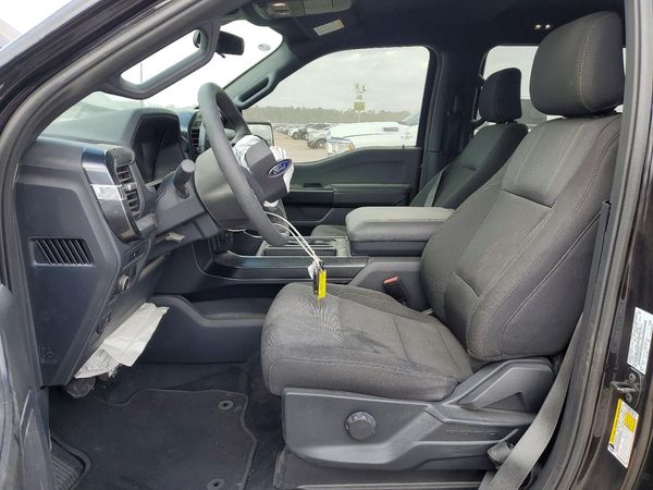 2025 FORD F150 STX