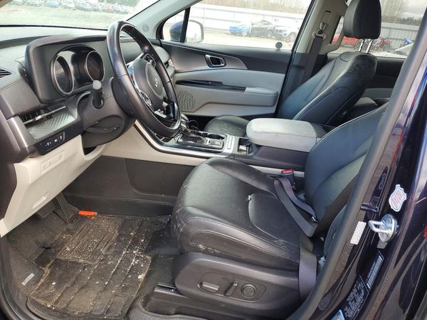 2022 KIA CARNIVAL LX, LX Seat Package