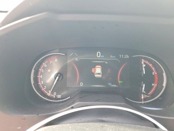 2024 TOYOTA RAV4 XLE