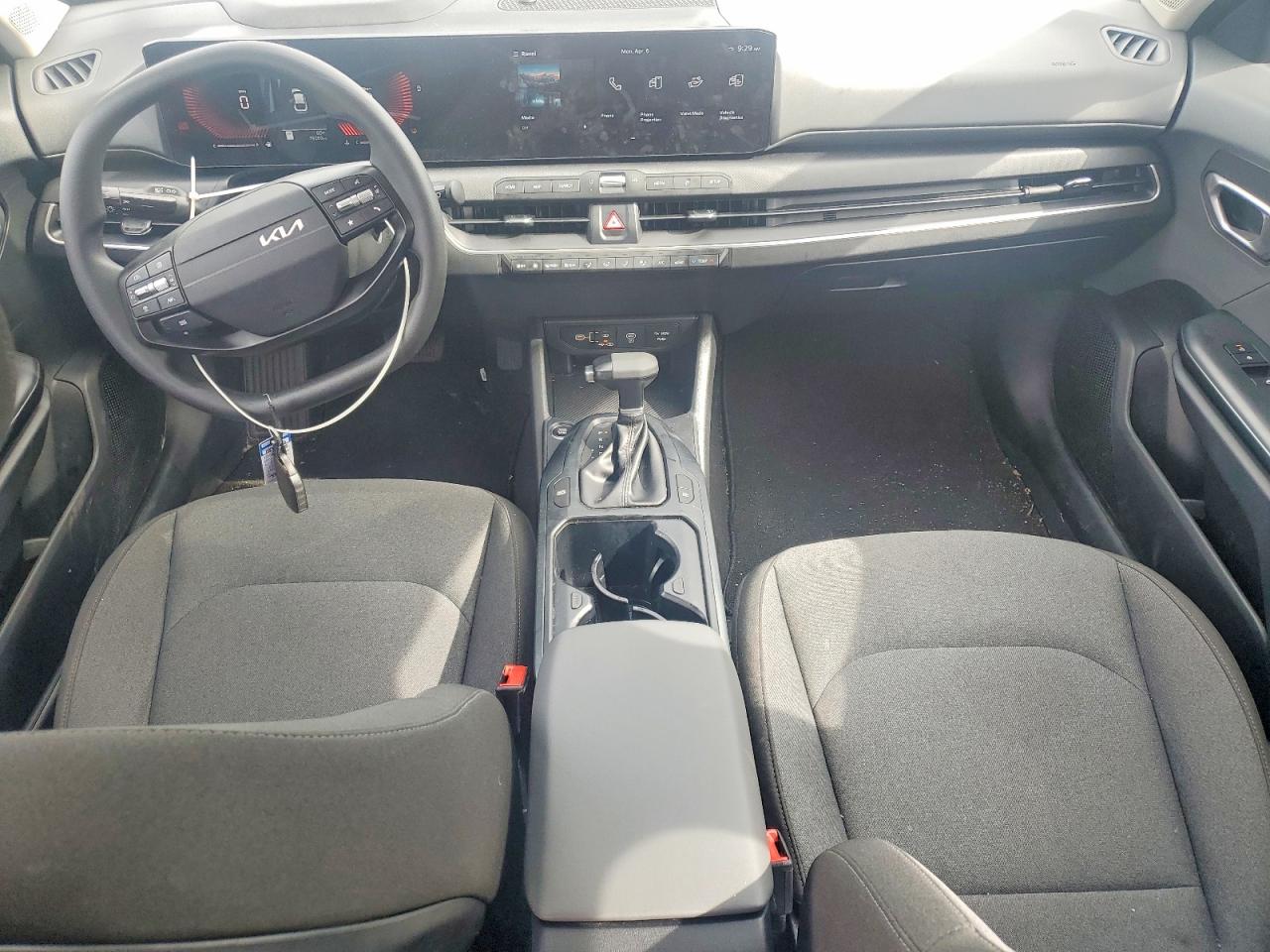 2025 KIA K4 LX, LXS